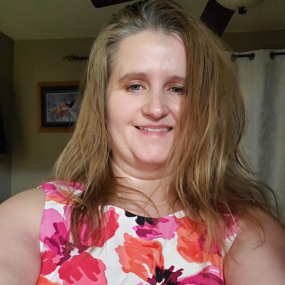 Meet your Posher, Shirley - Picture 1 of 1